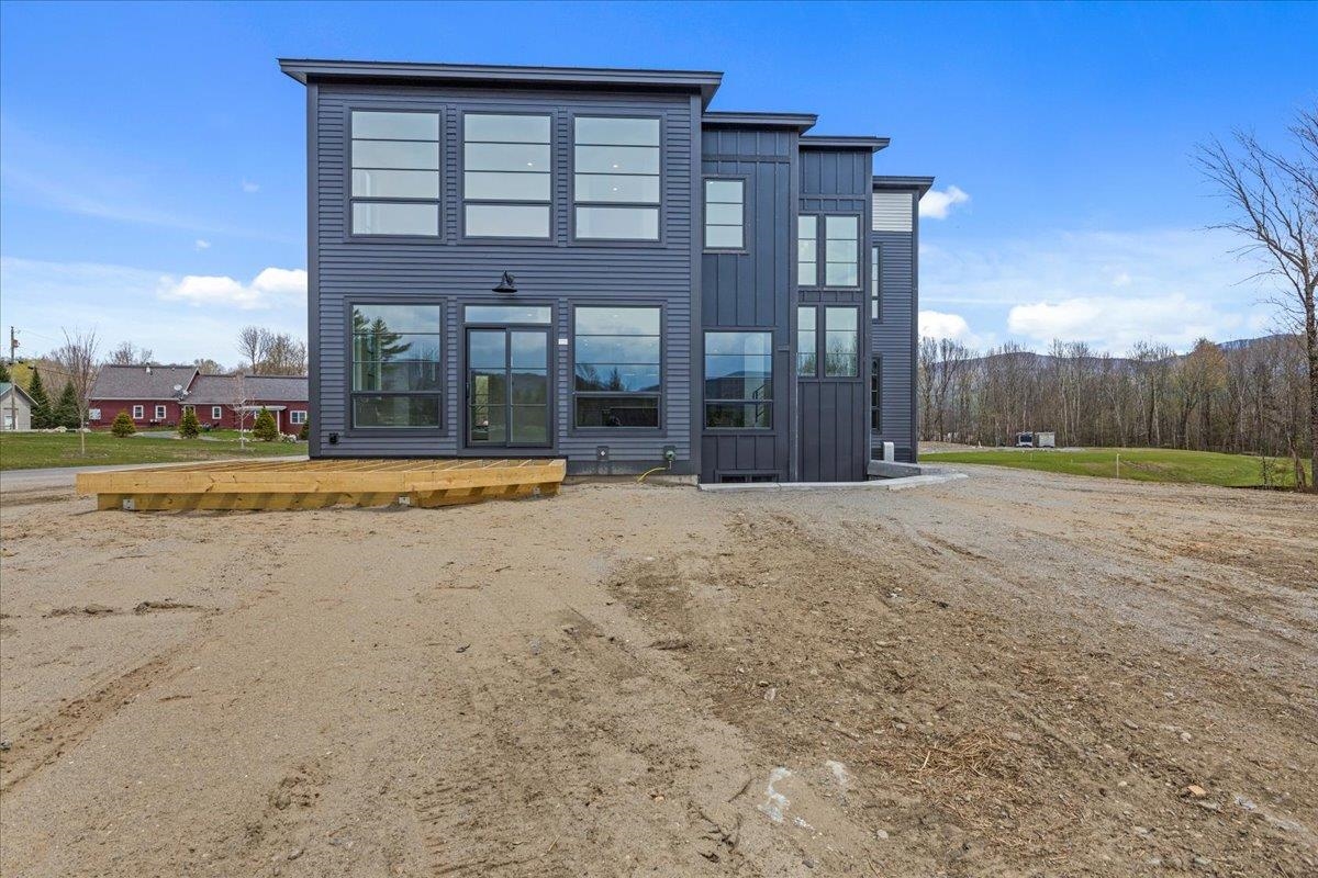 24 River's Edge Lane Unit: 2