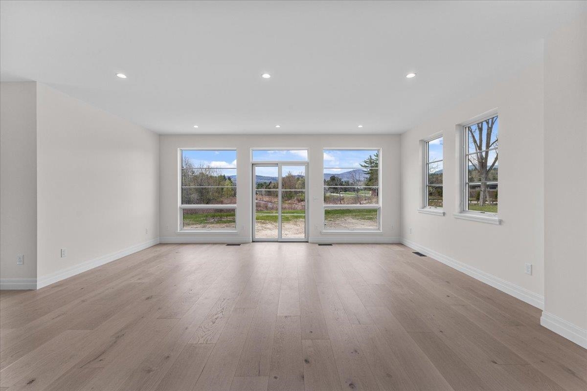24 River's Edge Lane Unit: 2