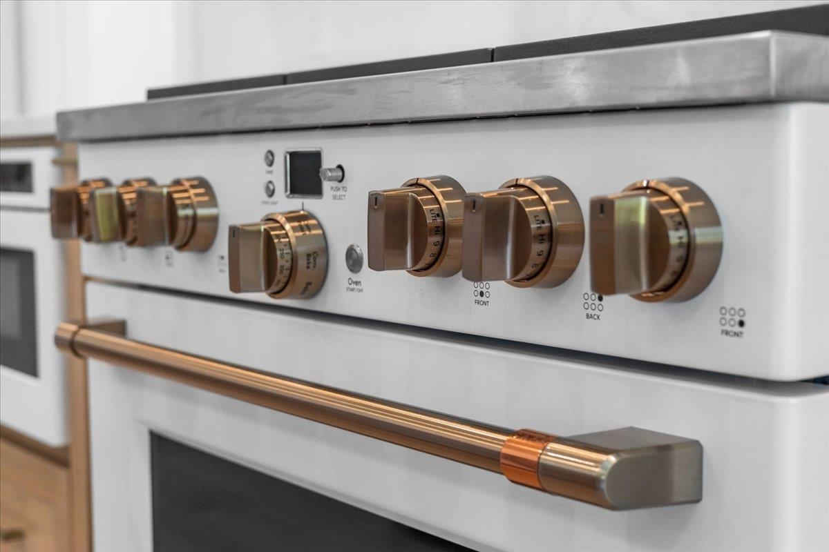 24 River's Edge Lane Unit: 2