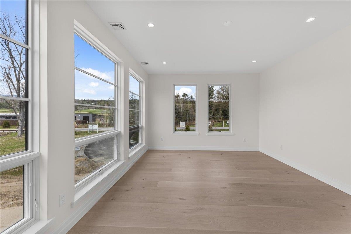 24 River's Edge Lane Unit: 2