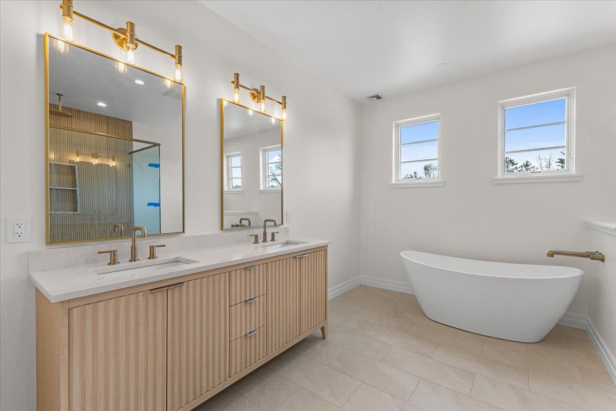 24 River's Edge Lane Unit: 2
