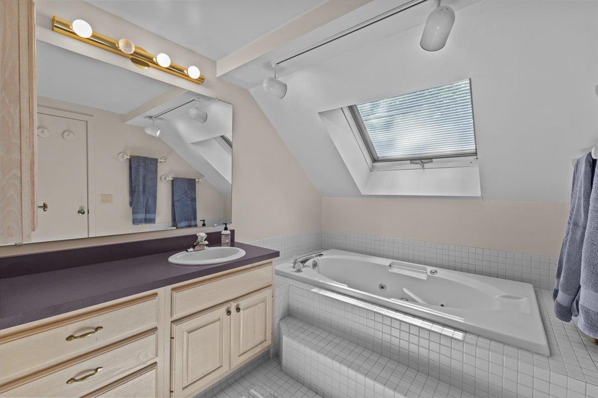 615 Field Road Unit: 73