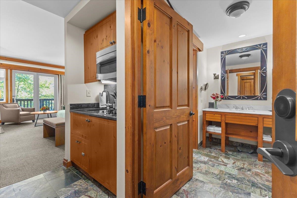 7412 Mountain Road Unit: 1334