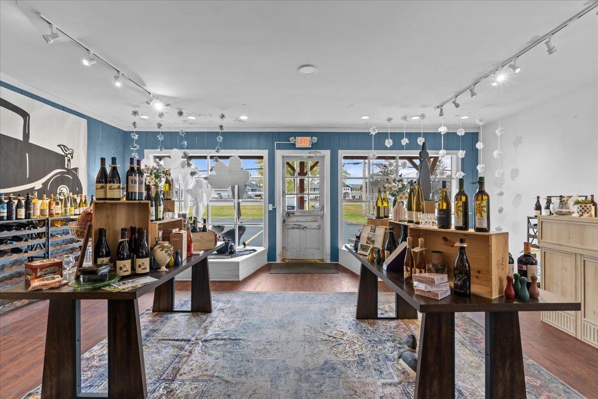 1799 Mountain Road Unit: 1