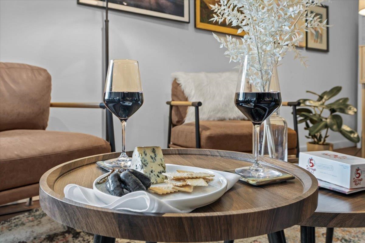 1799 Mountain Road Unit: 1