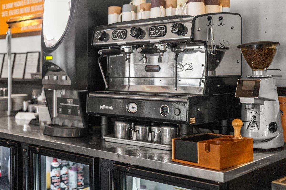 454 Mountain Road Unit: 2 & 3