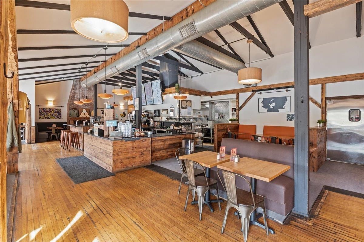 454 Mountain Road Unit: 2 & 3