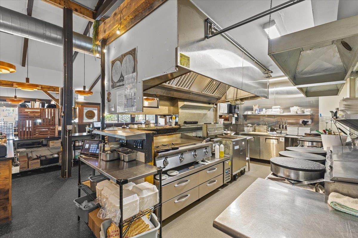 454 Mountain Road Unit: 2 & 3