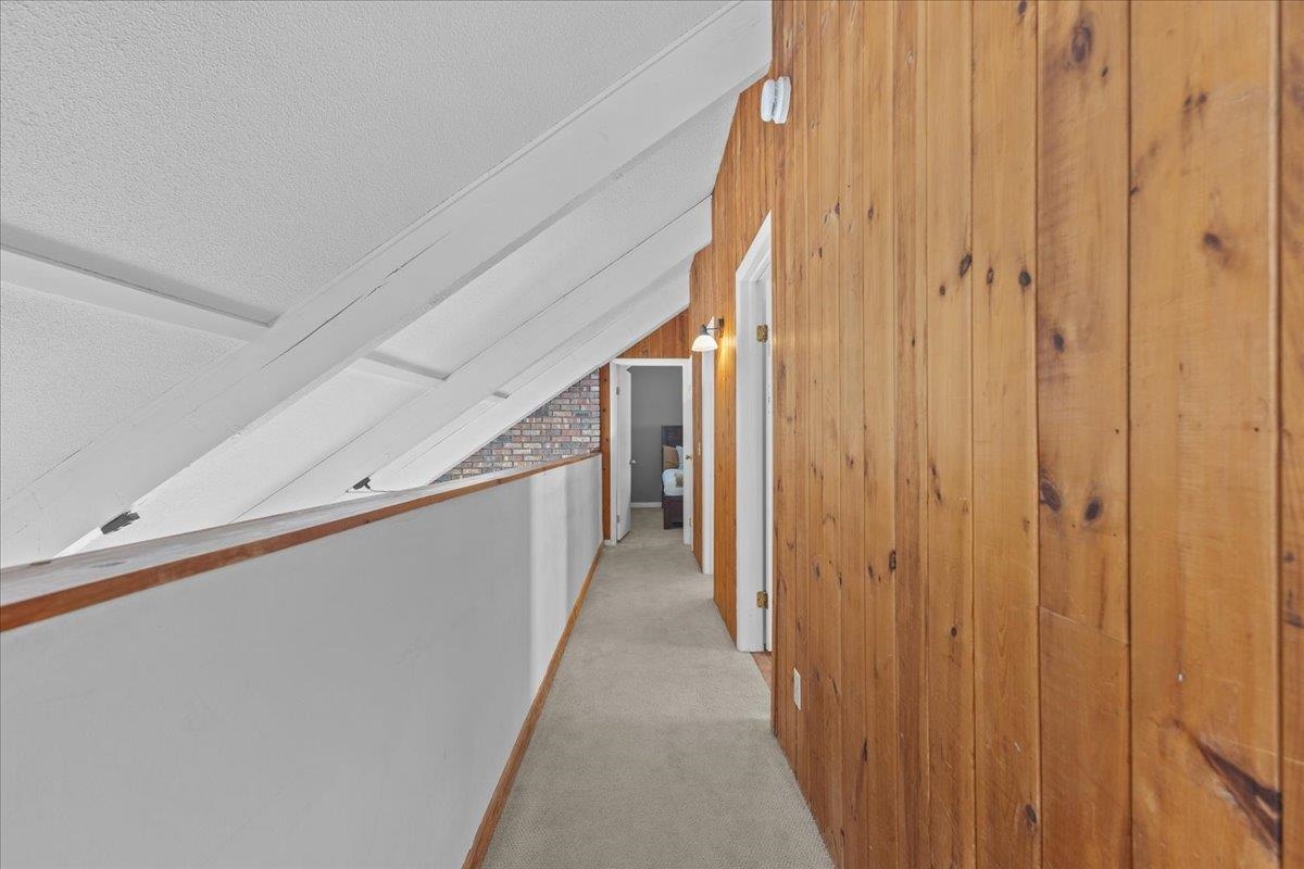 1324 Nebraska Valley Road