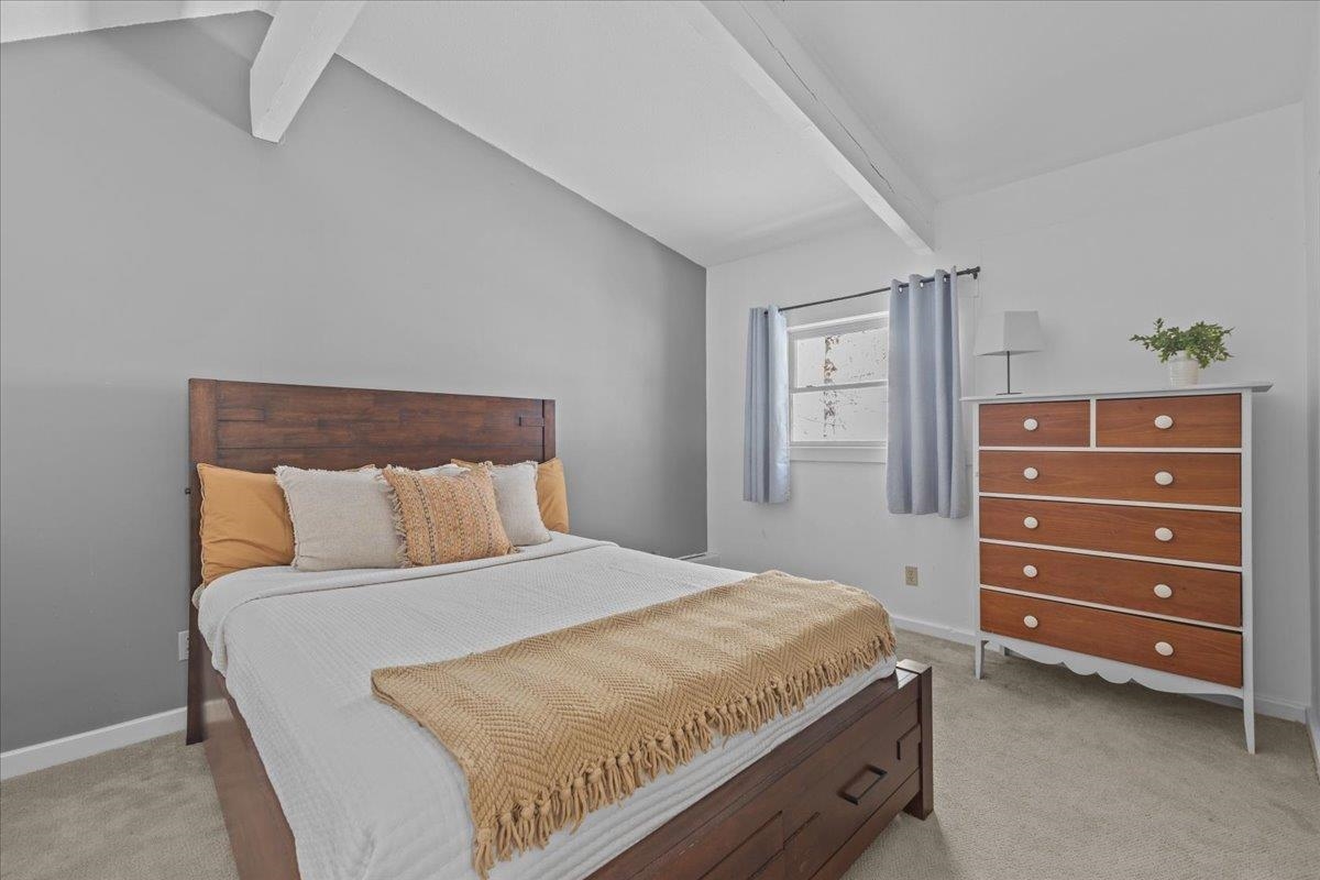 1324 Nebraska Valley Road