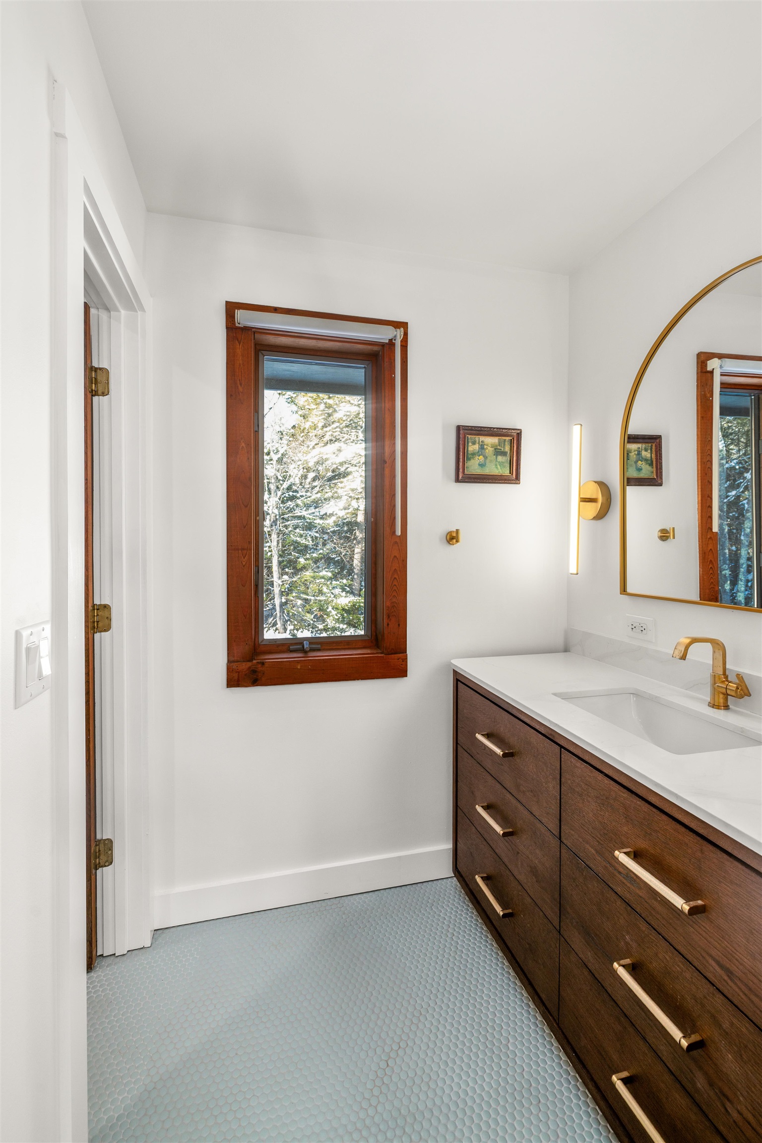 595 Worcester Loop