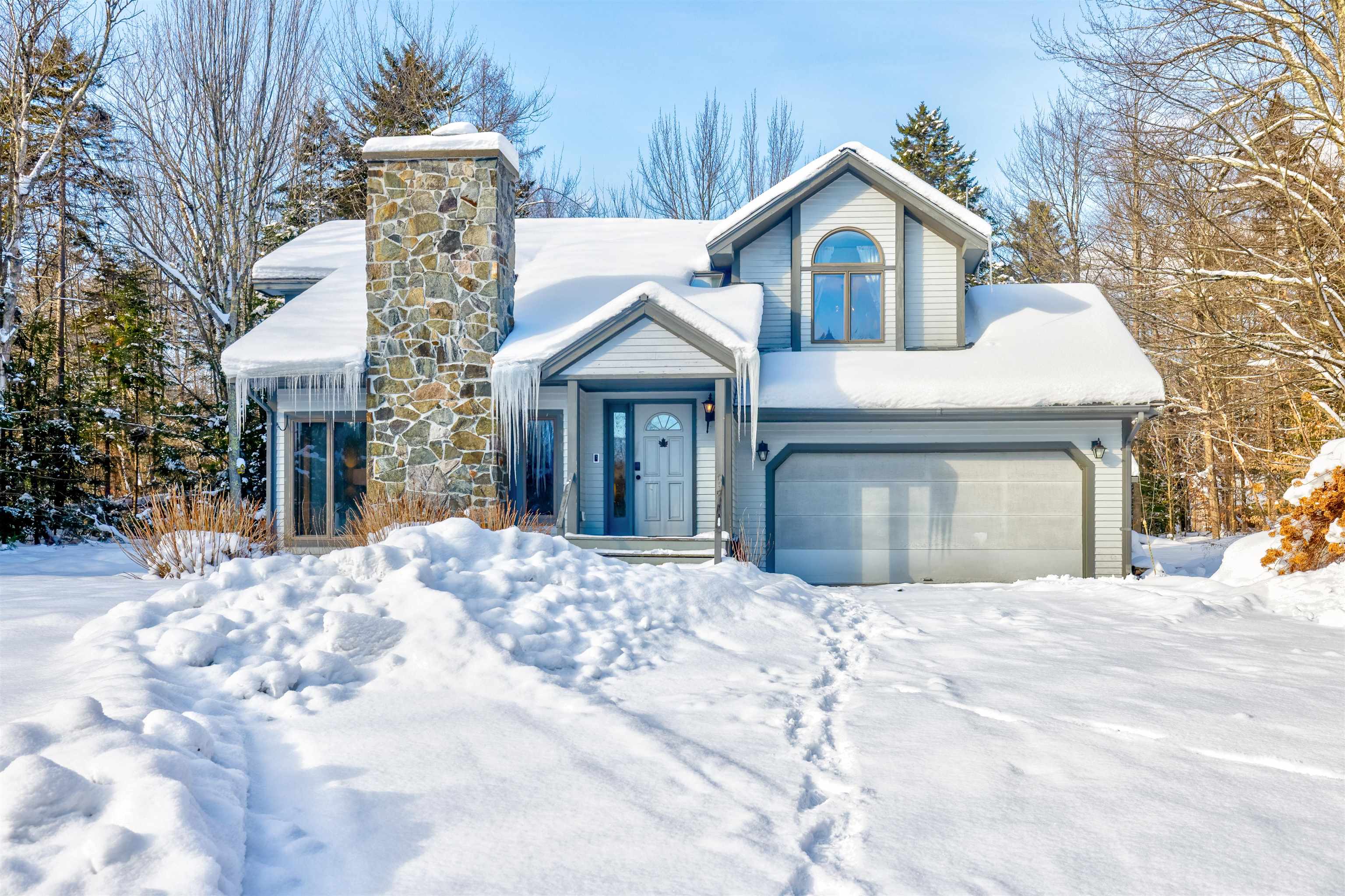 595 Worcester Loop