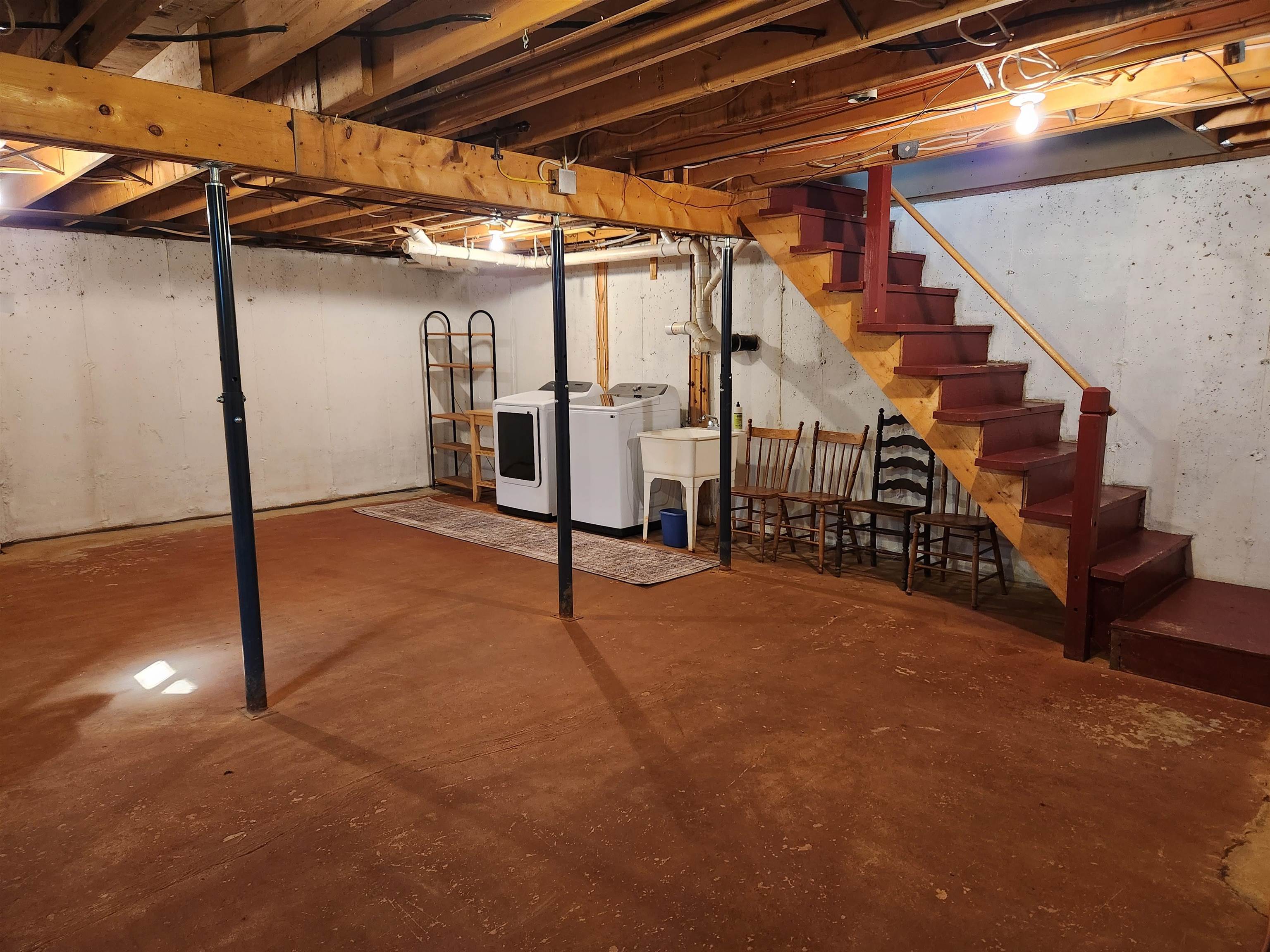 595 Worcester Loop