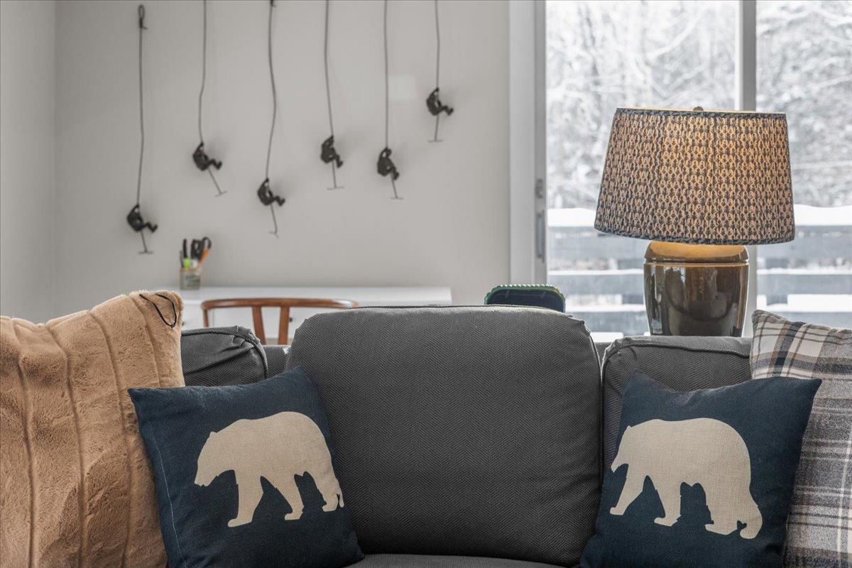 51 Tollhouse Lane Unit: 6A