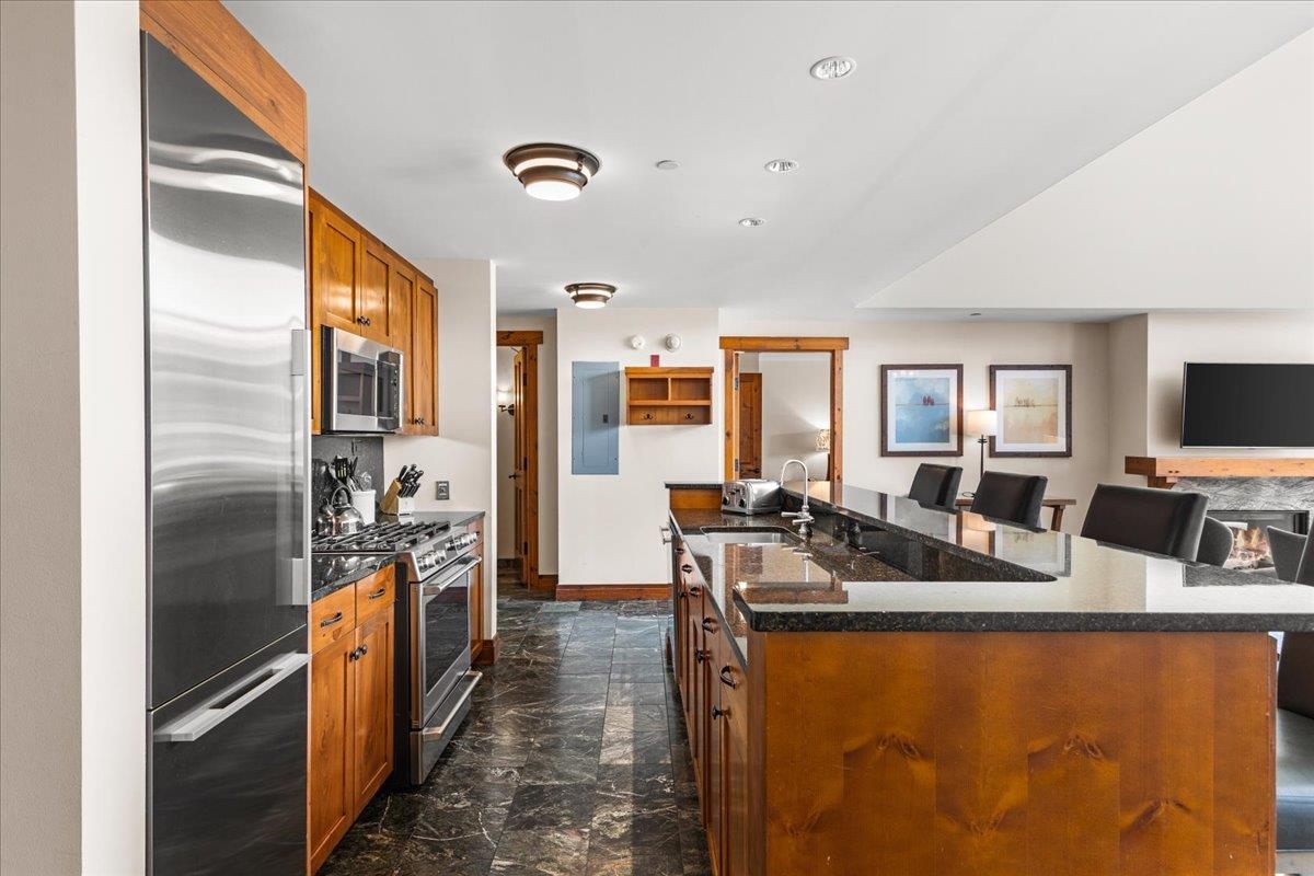 7412 Mountain Road Unit: 03-01, #406