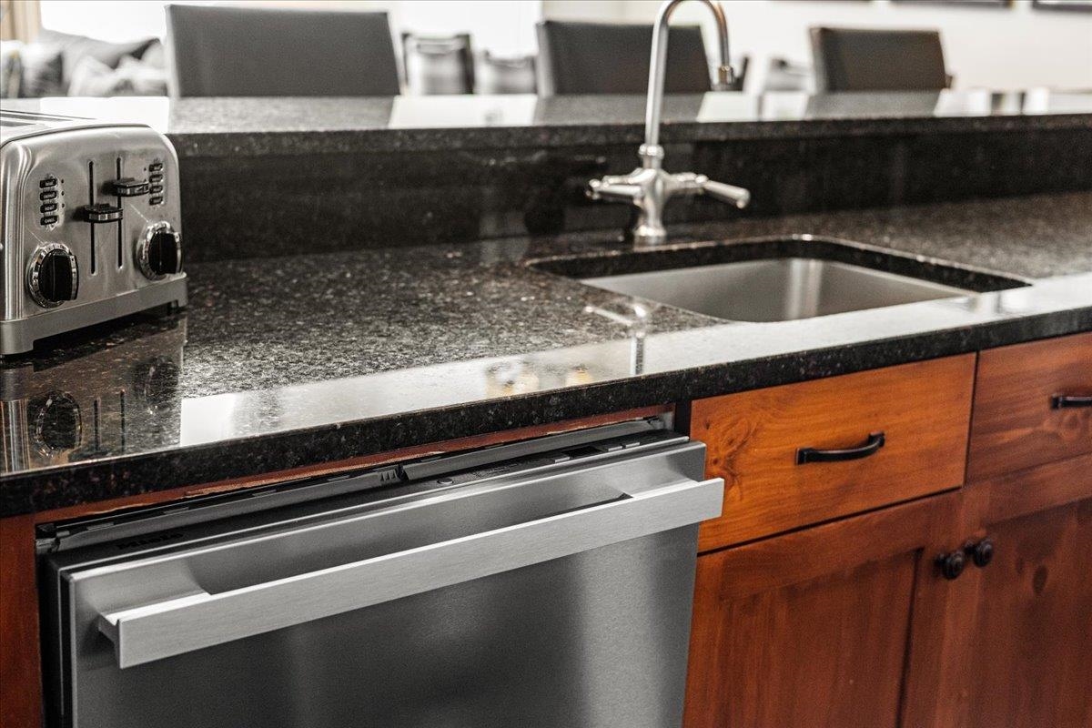 7412 Mountain Road Unit: 03-01, #406