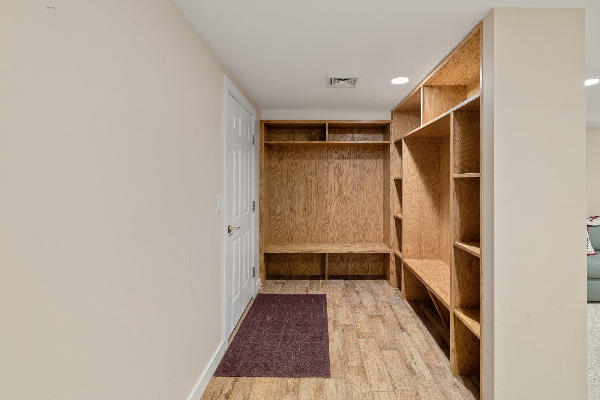 646 Topnotch Drive Unit: Unit B