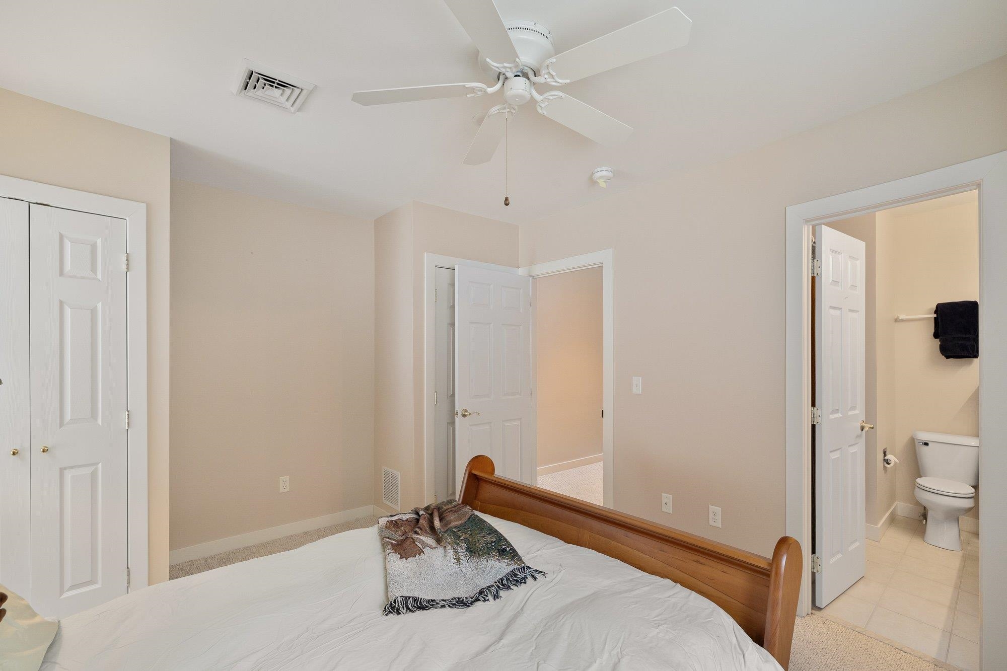 646 Topnotch Drive Unit: Unit B