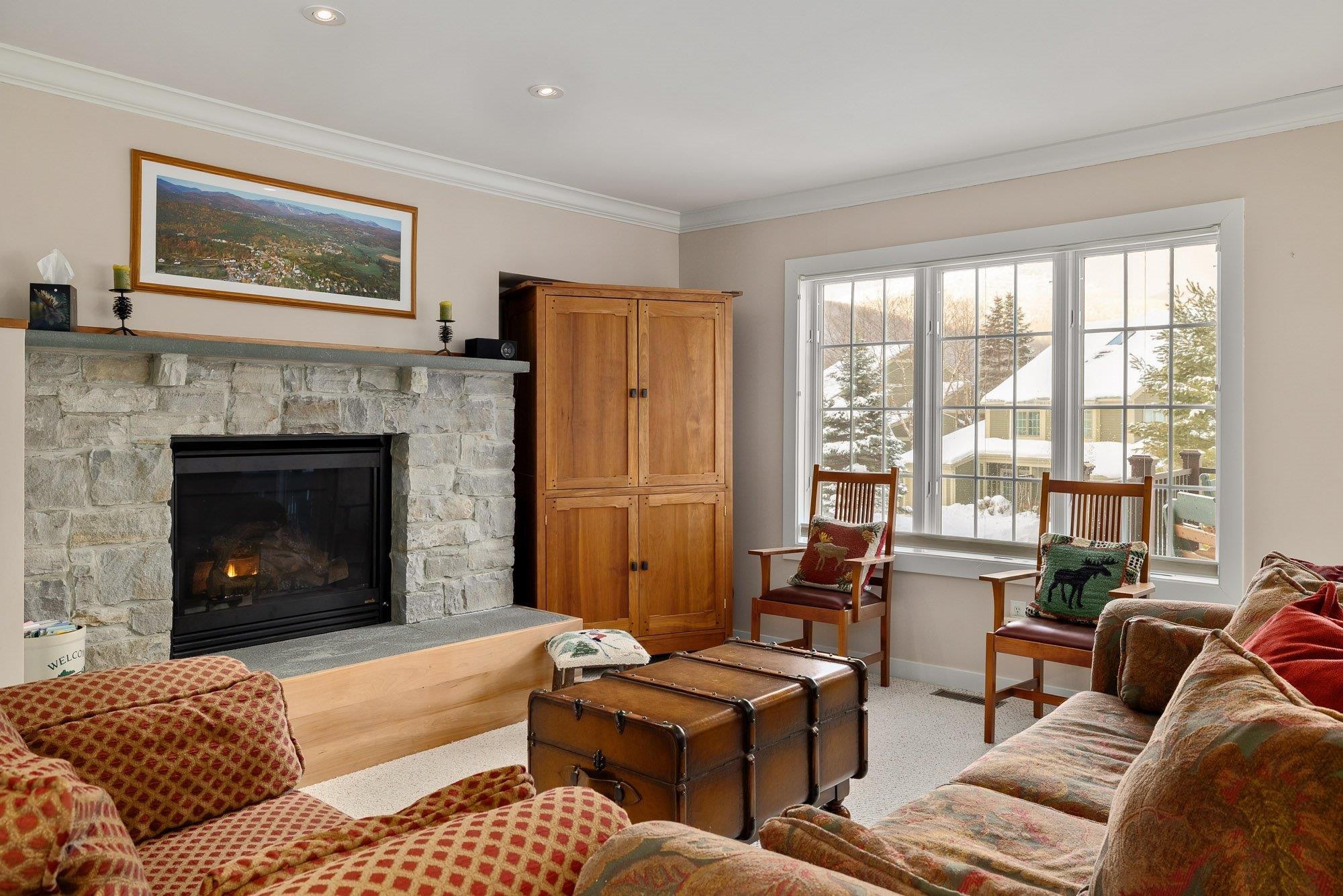 646 Topnotch Drive Unit: Unit B