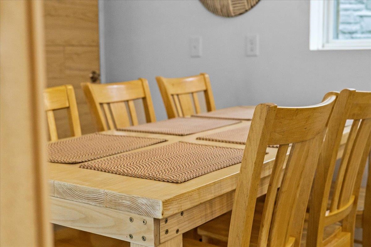 454 Mountain Road Unit: 8