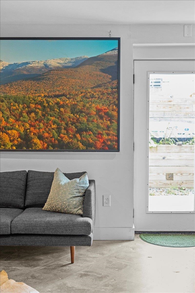 454 Mountain Road Unit: 8