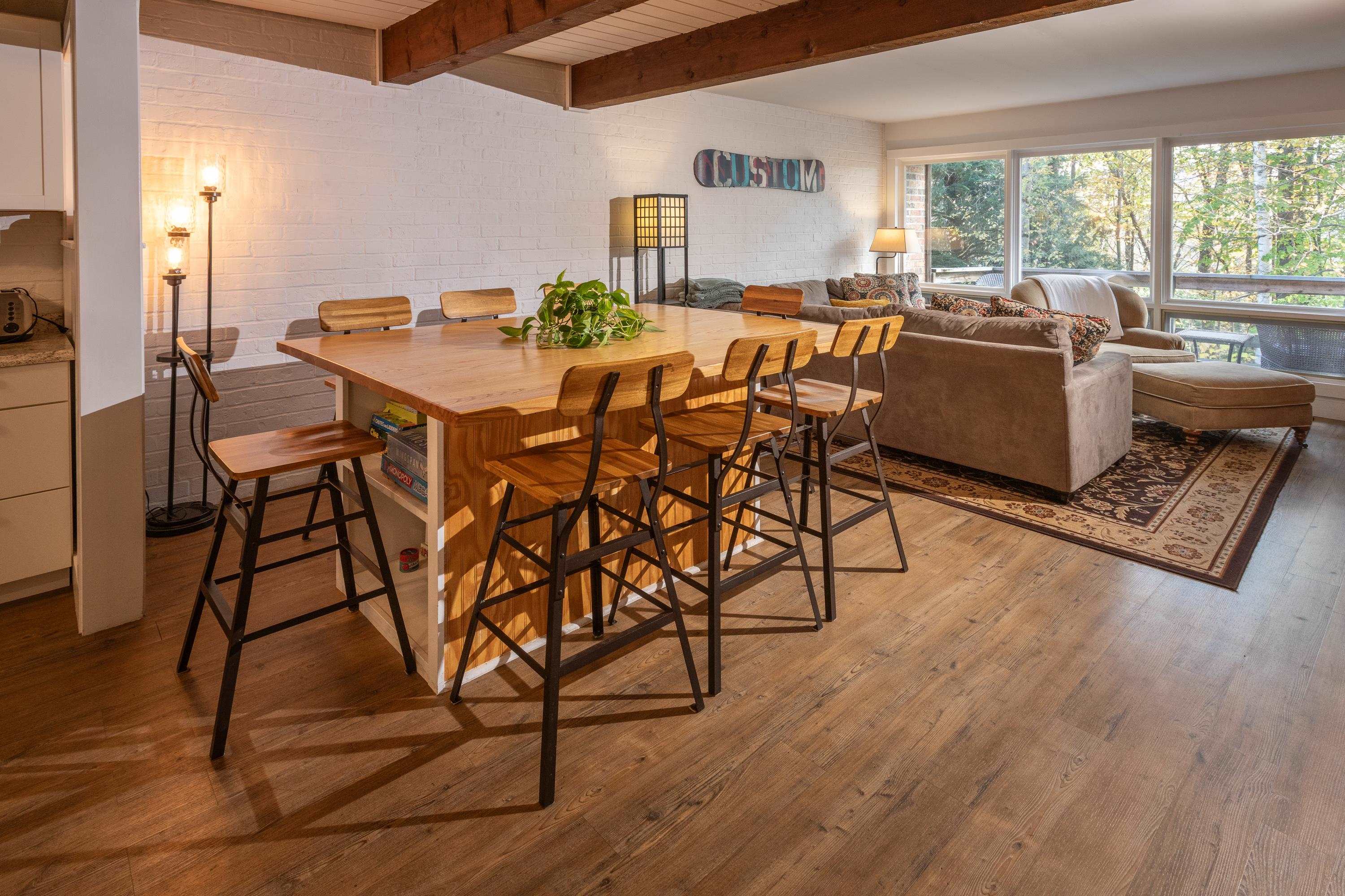 67 Fox Hill Unit: #3