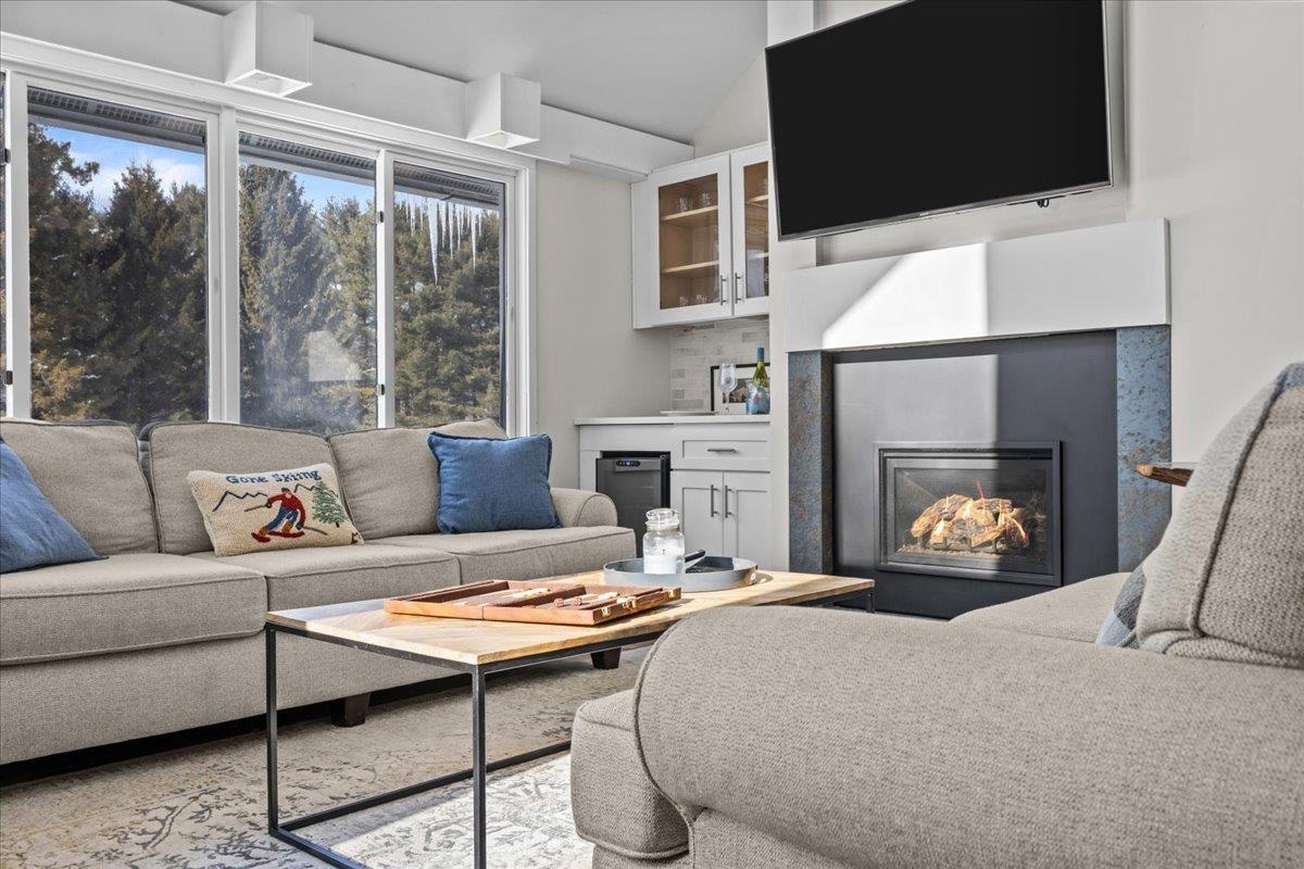 131 Village Green Drive Unit: 5A