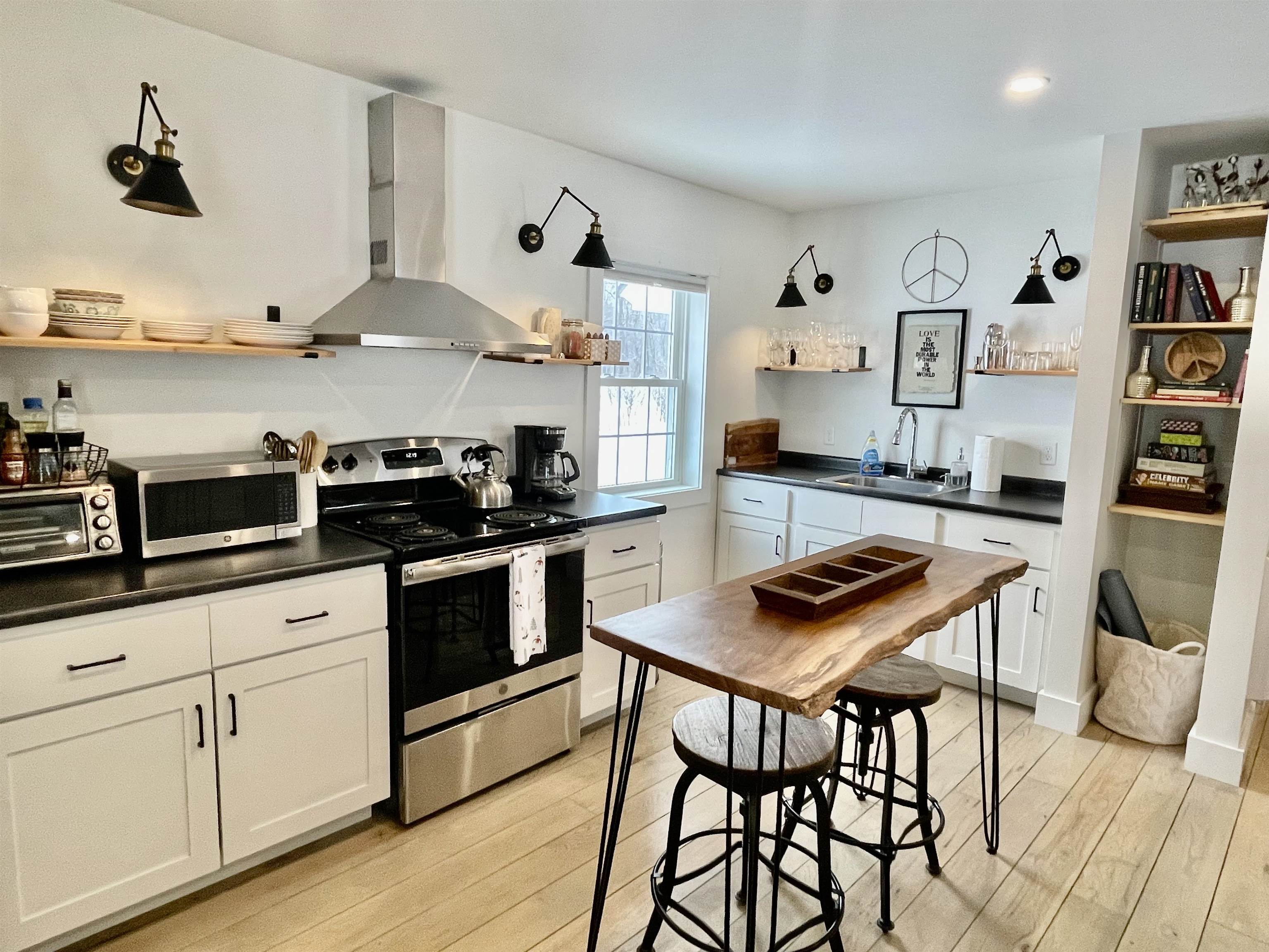 1457 Mountain Road Unit: 5