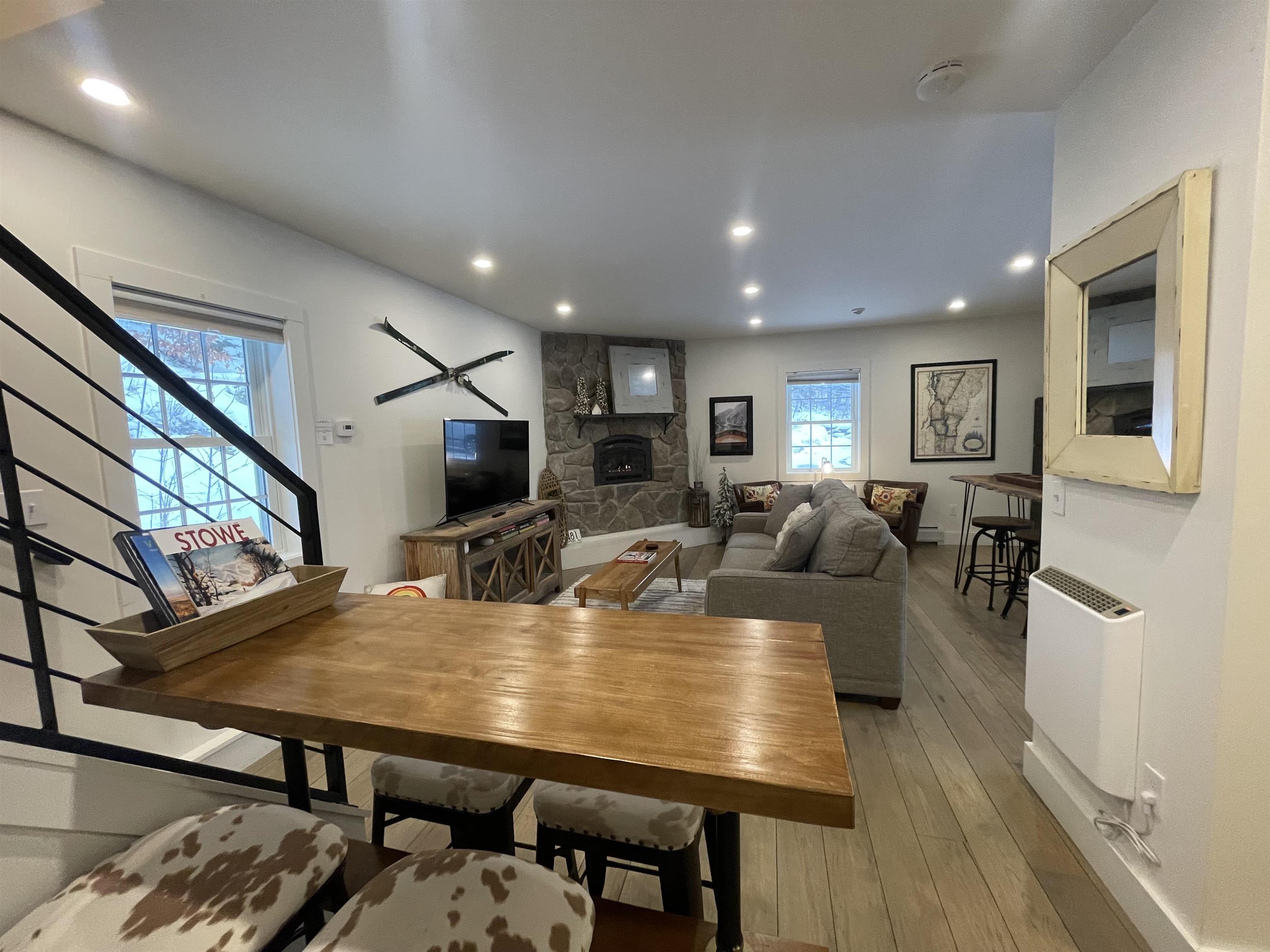 1457 Mountain Road Unit: 5