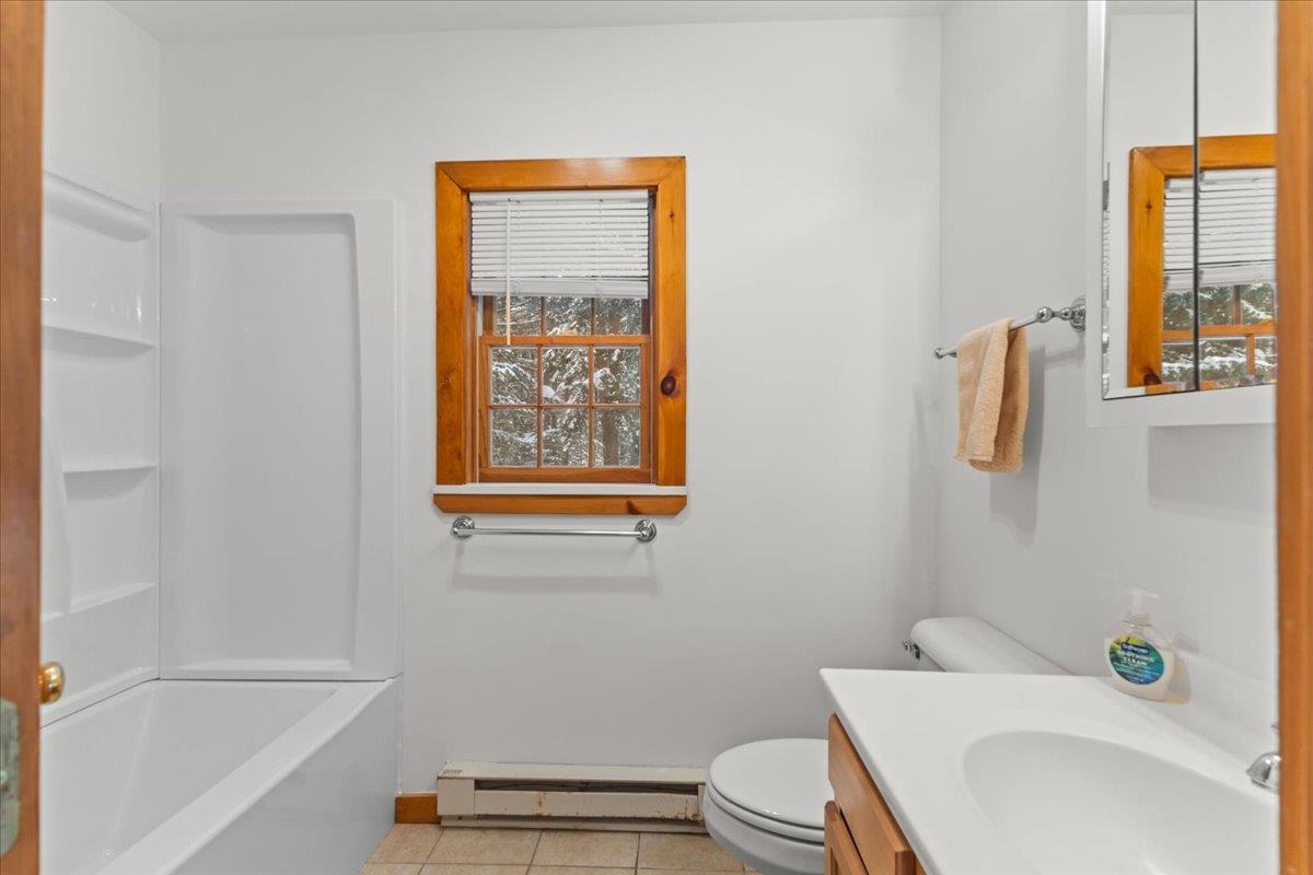 187 Lower Moulton Lane