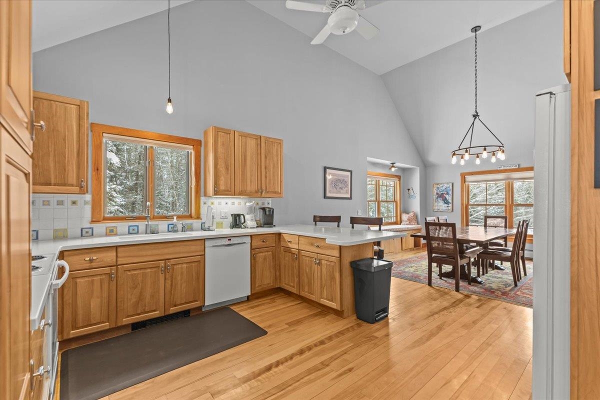 187 Lower Moulton Lane