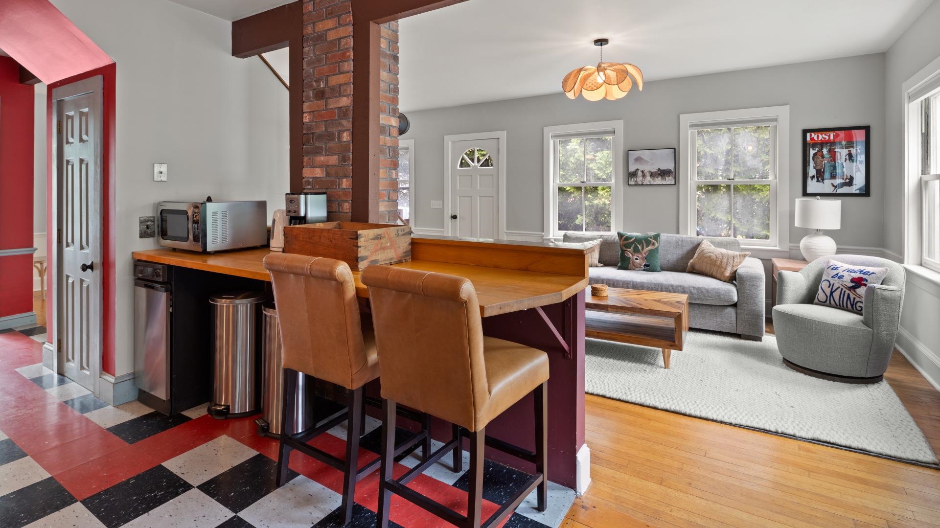 4 Highland Avenue