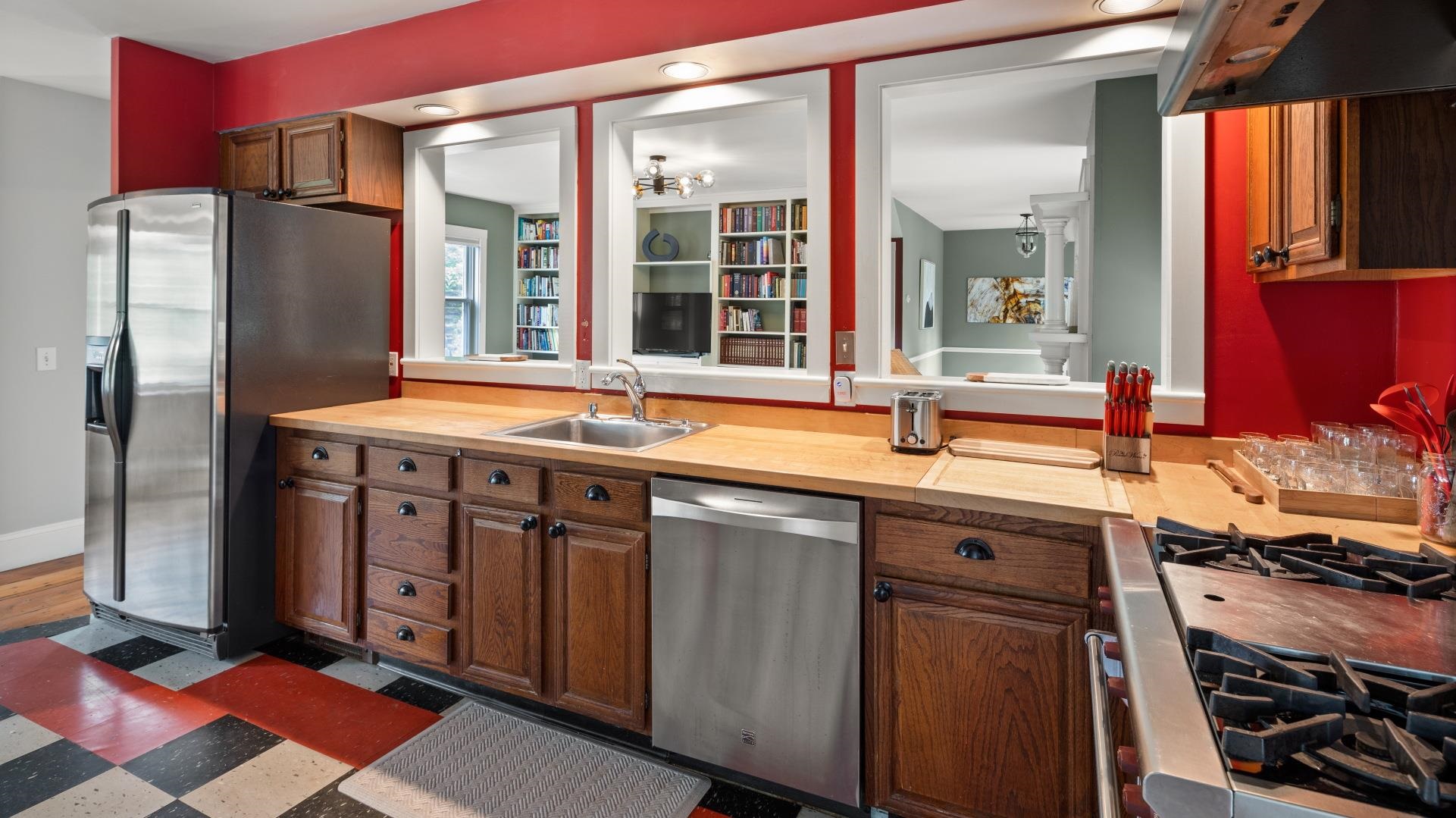 4 Highland Avenue