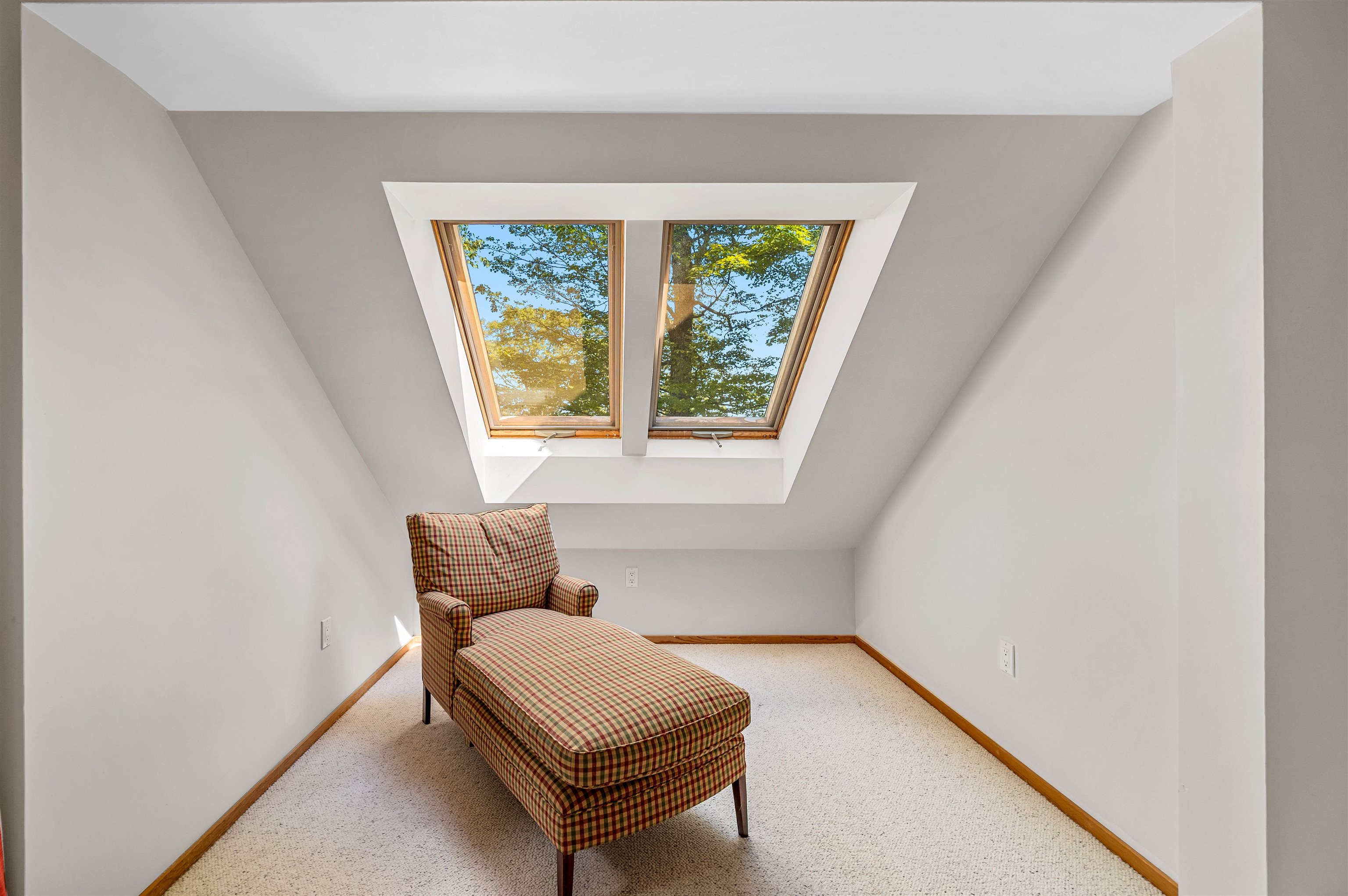 1171 Brook Road Unit: 14