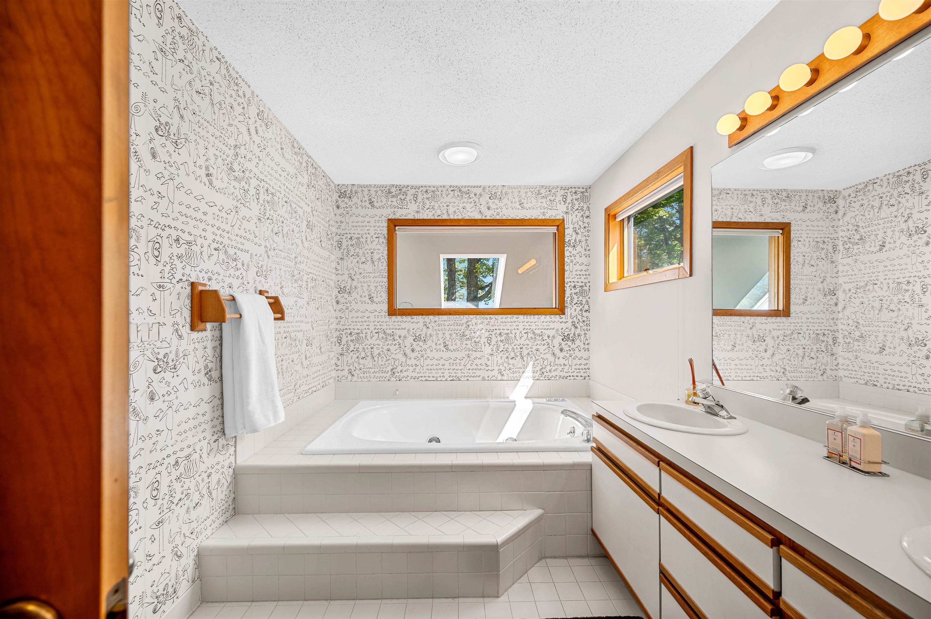1171 Brook Road Unit: 14