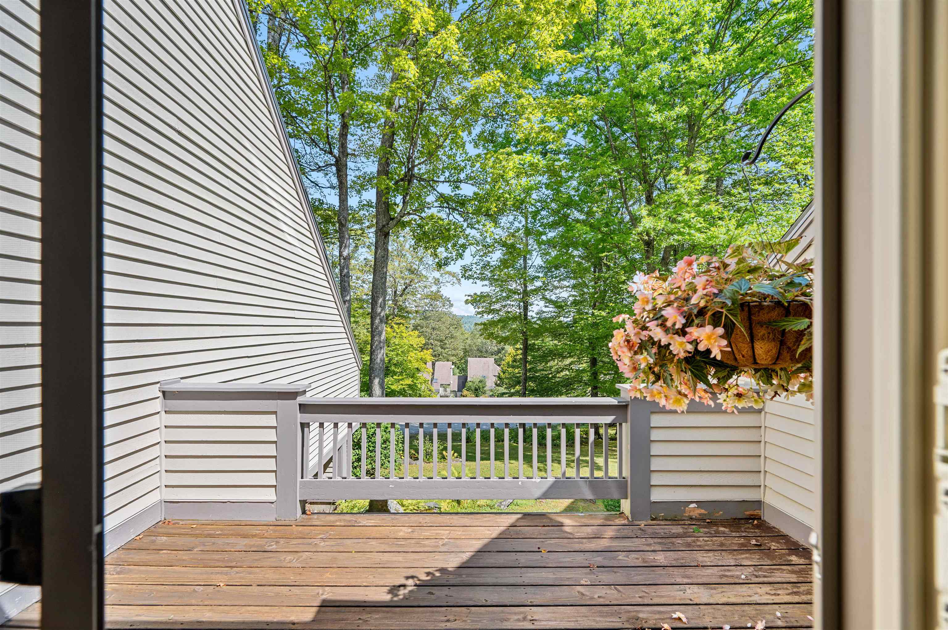 1171 Brook Road Unit: 14