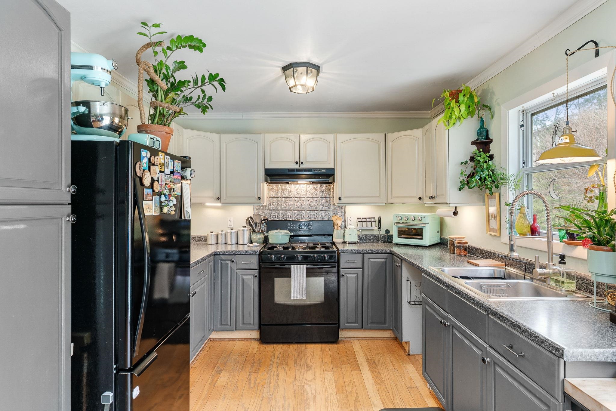 53 Sandhill Road
