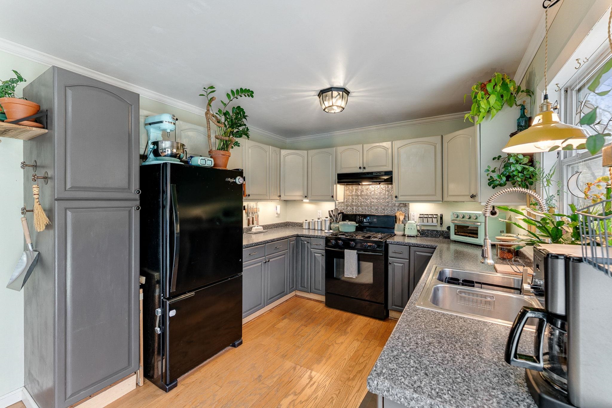 53 Sandhill Road