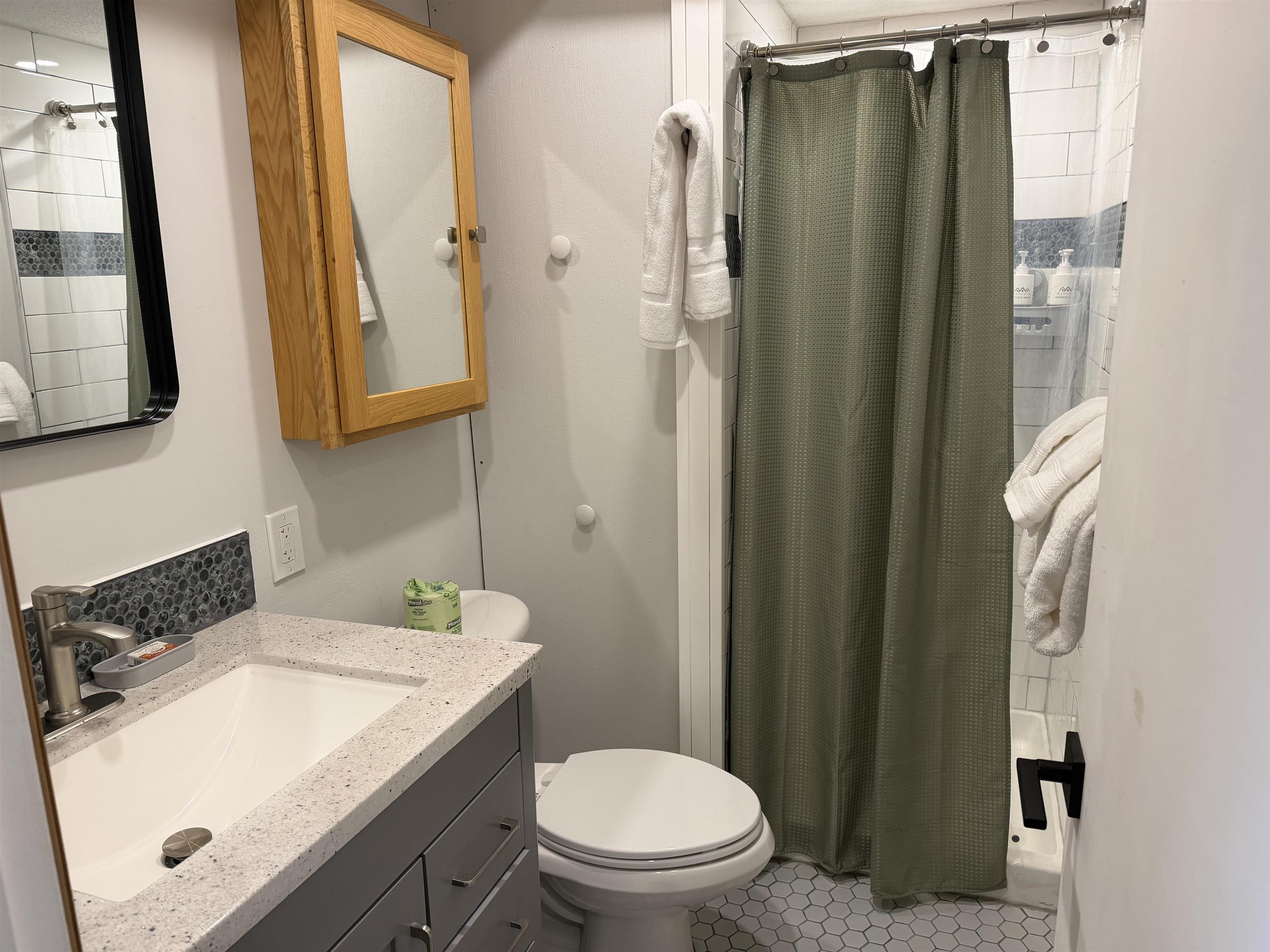 220 Mountainside Drive Unit: 402