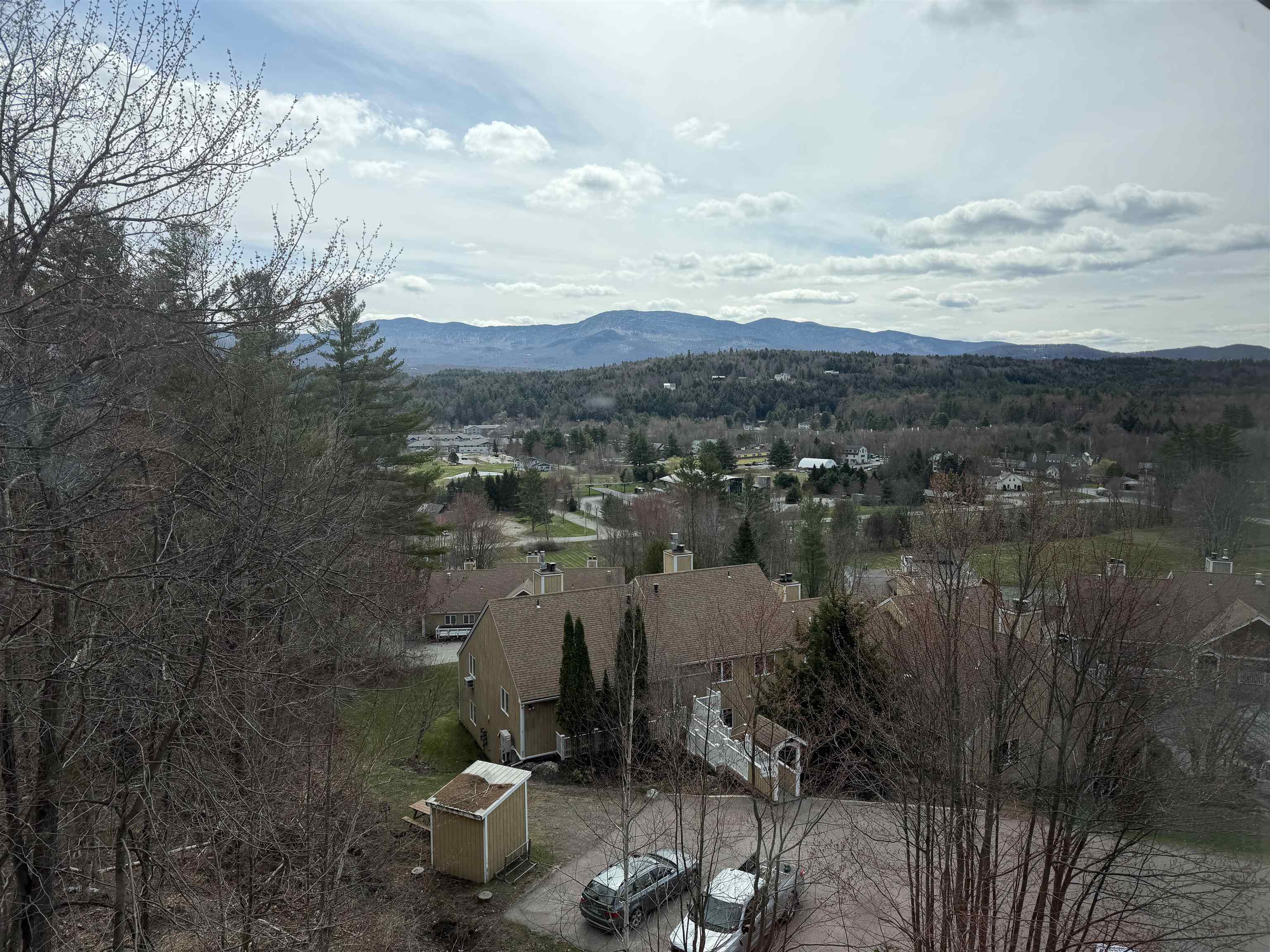220 Mountainside Drive Unit: 402