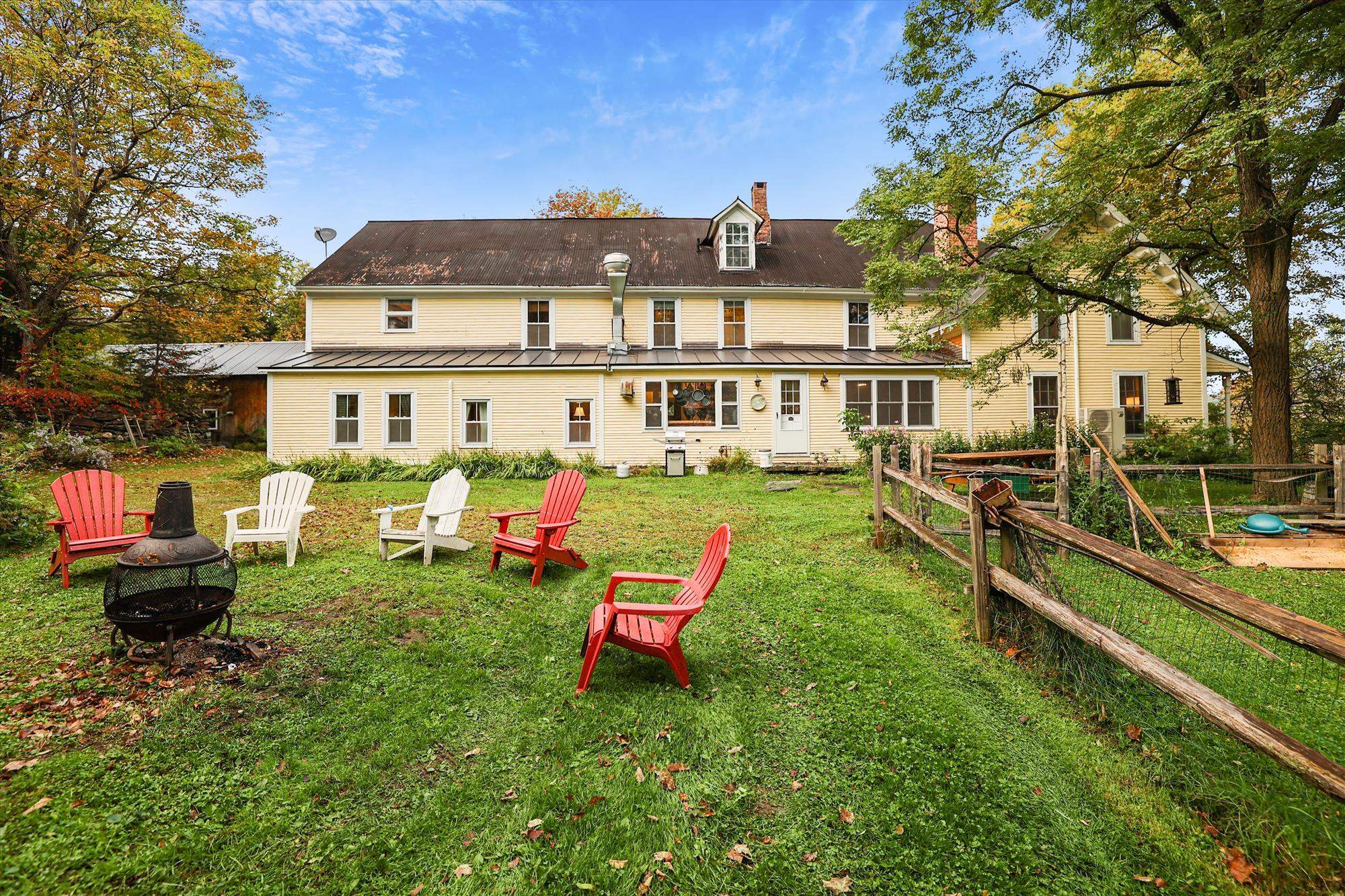 1460 Main Street