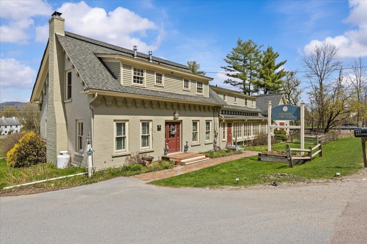 717 Maple Street