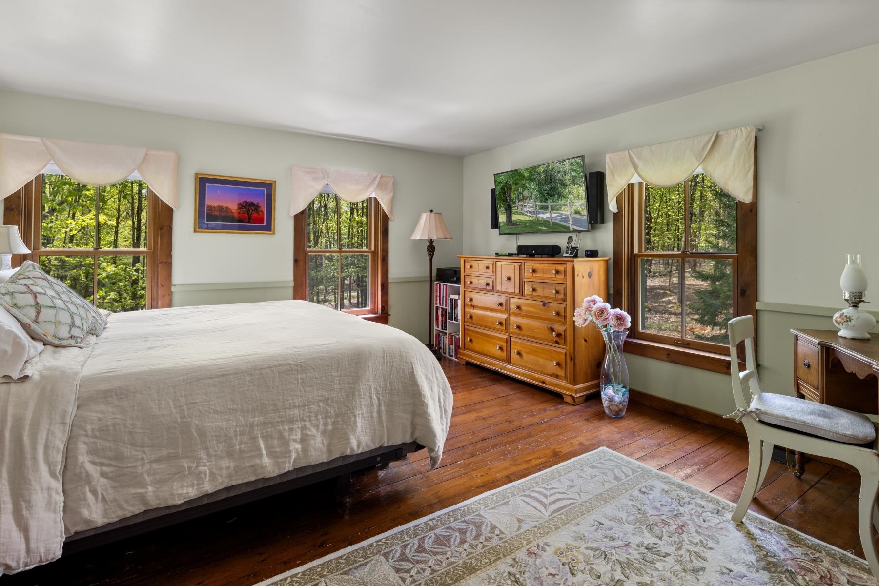 409 Hollow View Road