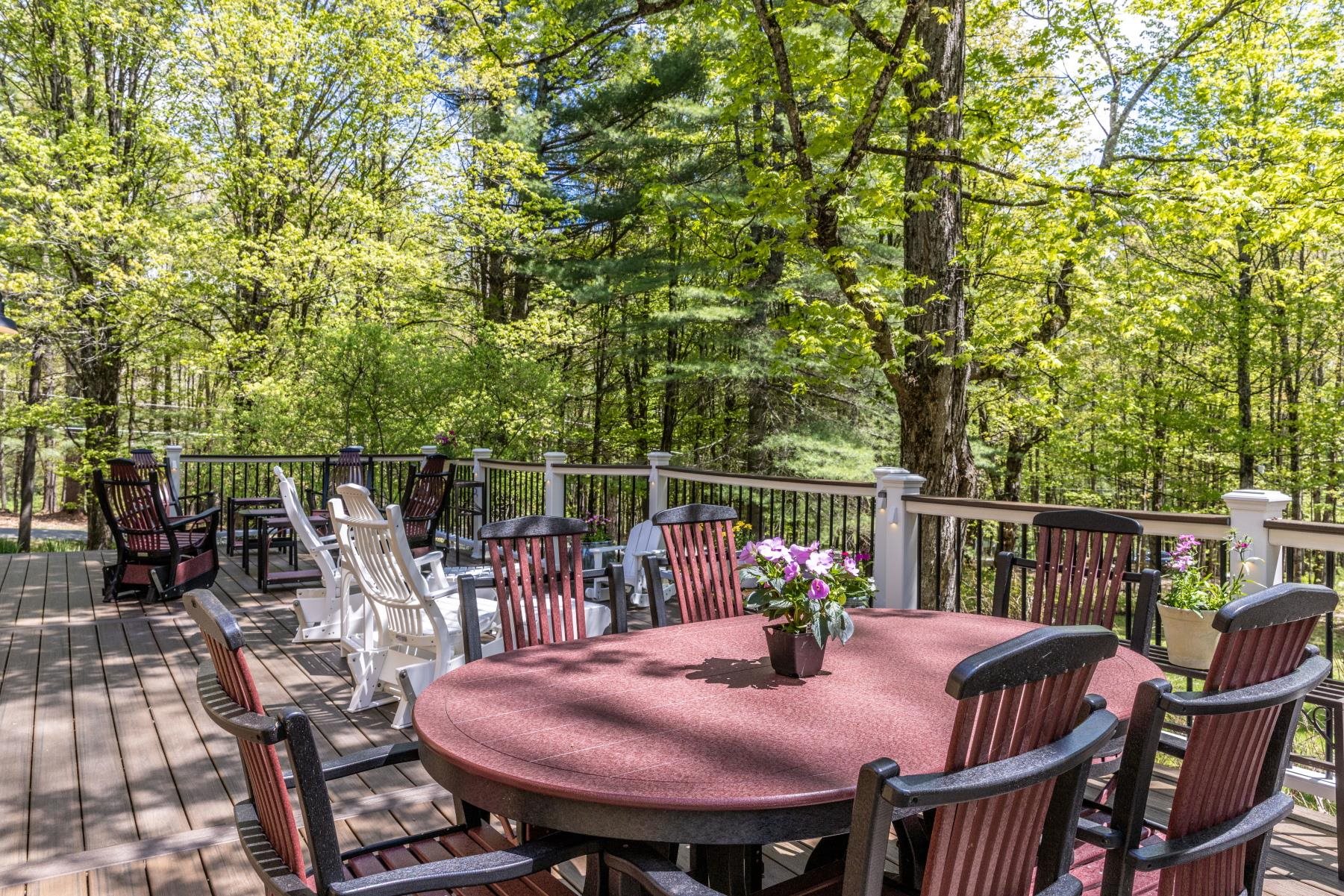 409 Hollow View Road