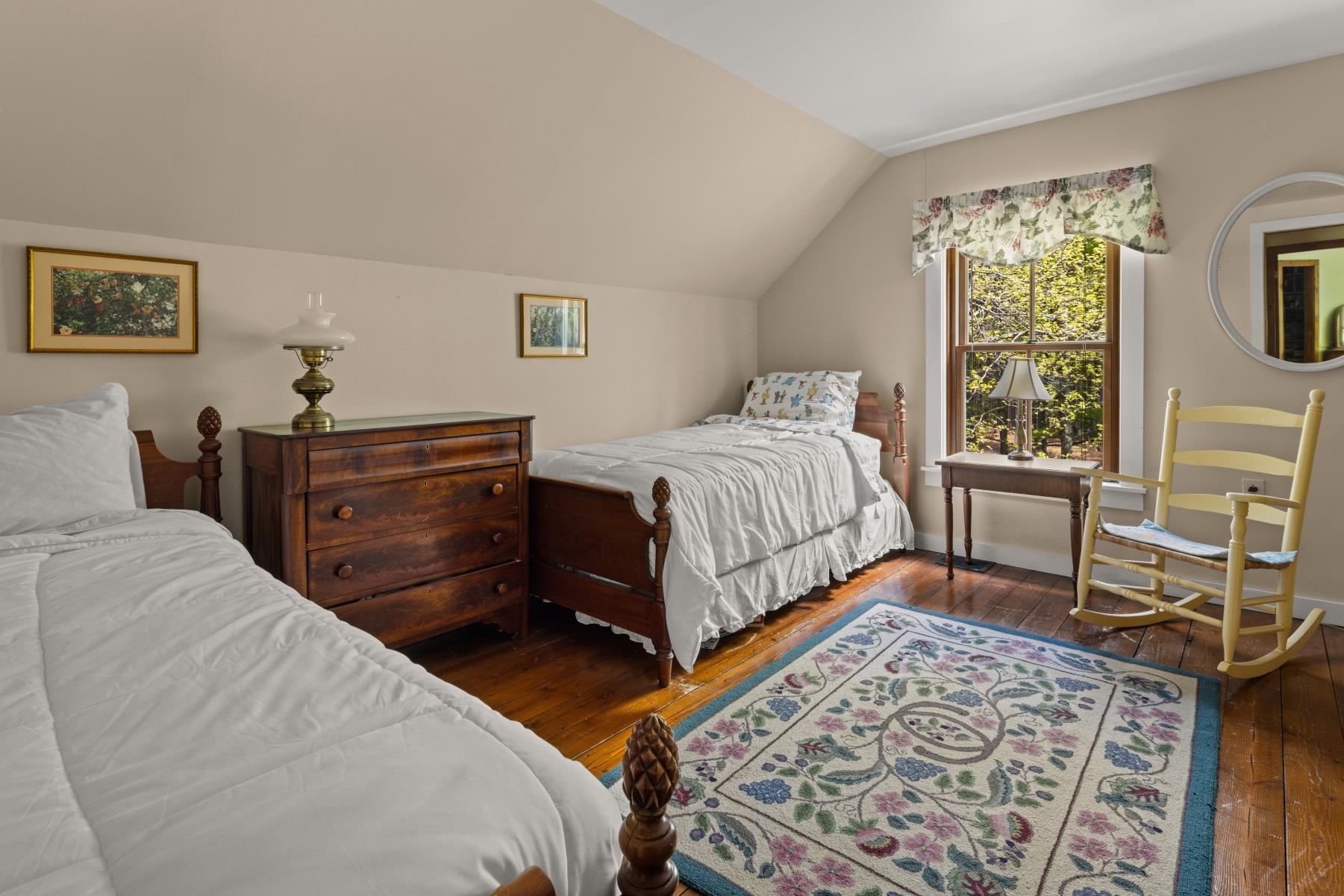 409 Hollow View Road