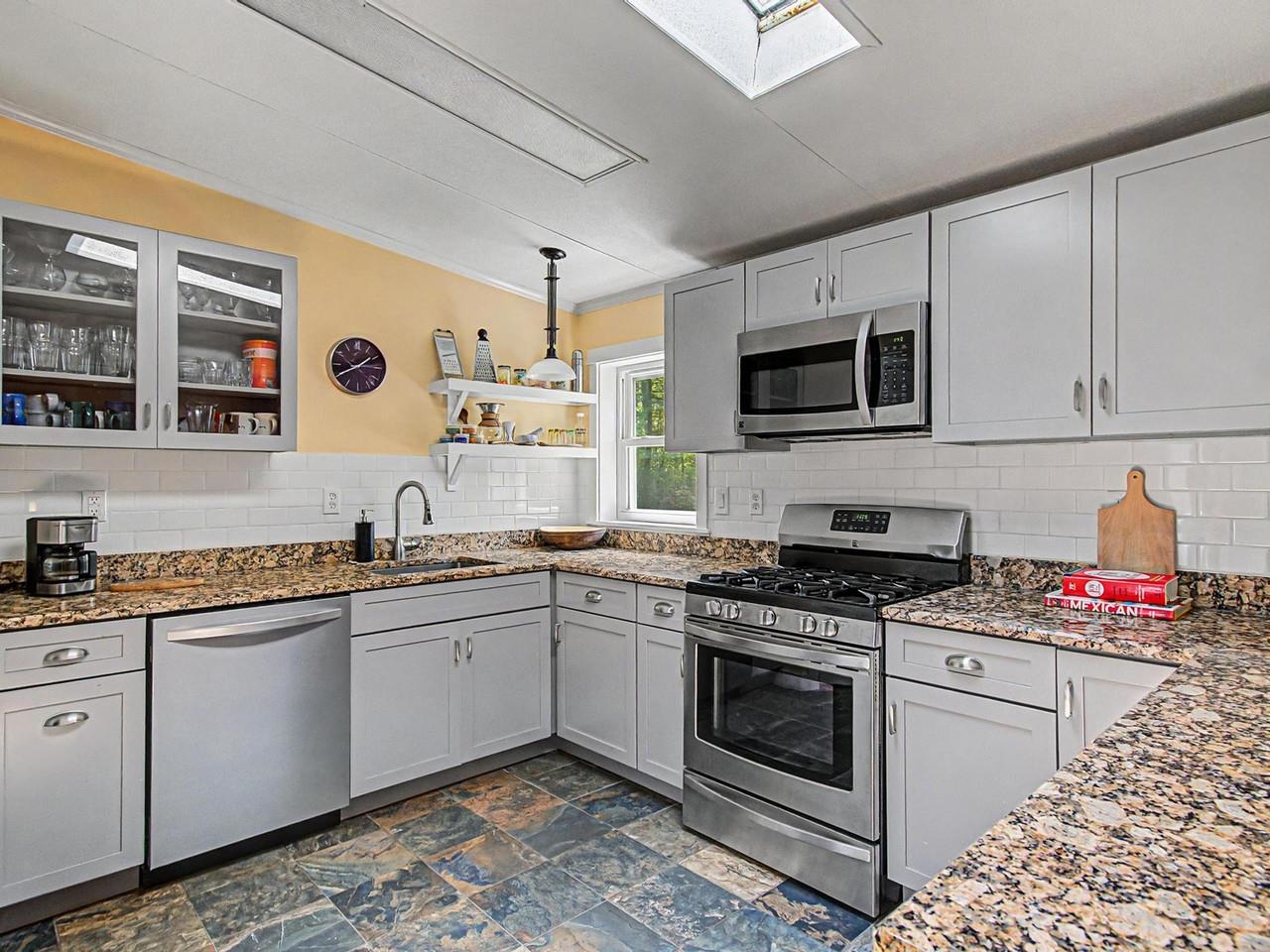 135 Duxfarm Estates