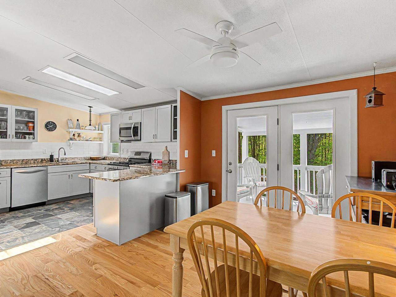 135 Duxfarm Estates