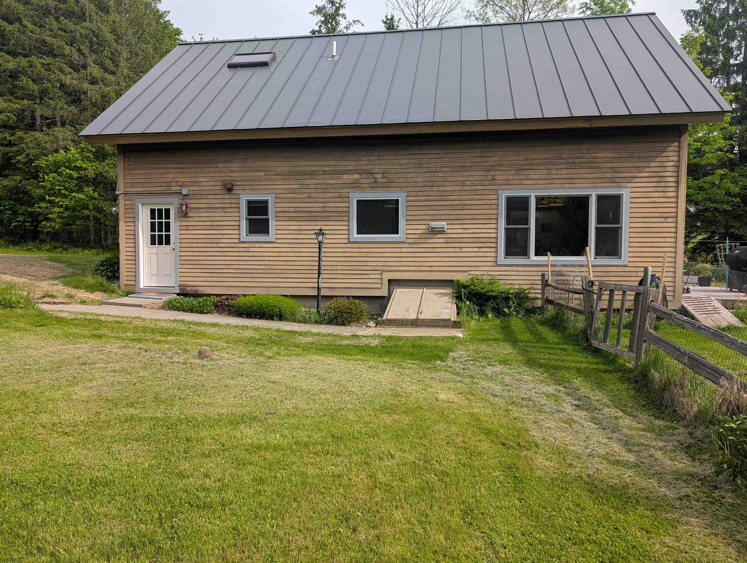 99 Bushnell Road
