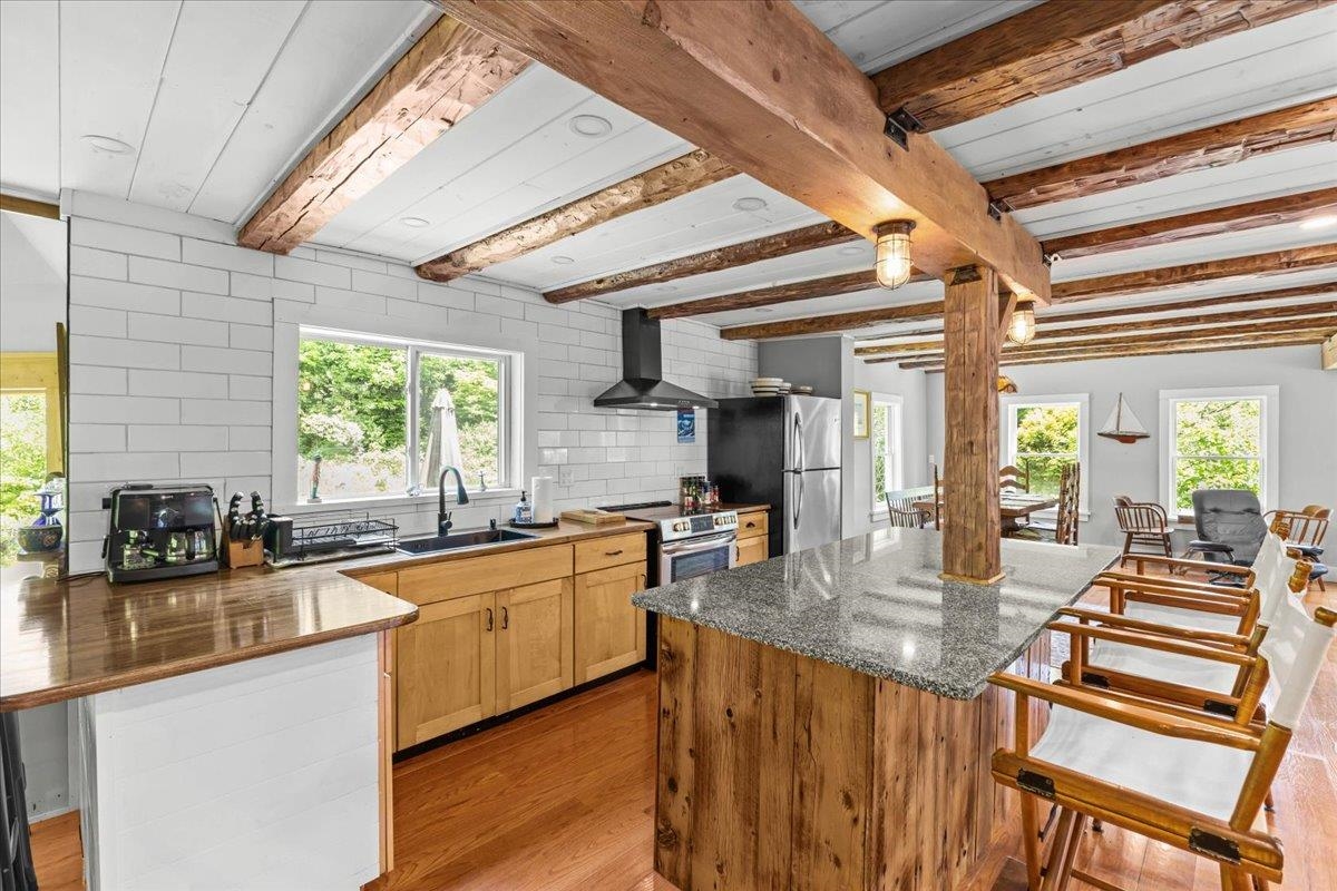 488 Beach Road