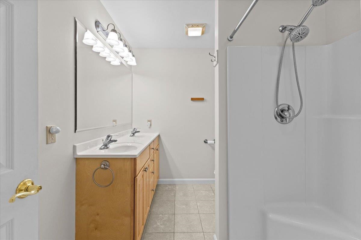 55 Jersey Way Unit: B10